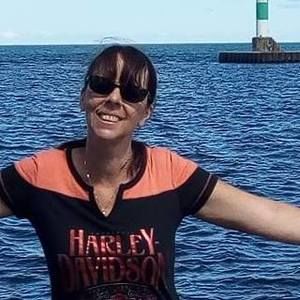 Meet your Posher, Dena